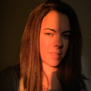 Meet your Posher, Courtney